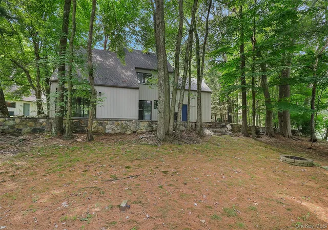 Photo 2 of Single family home for sale at 69 Mitchell Rd, Somers, NY 10589 | MLS# 1019945 | Listing updated on 2026-09-06
