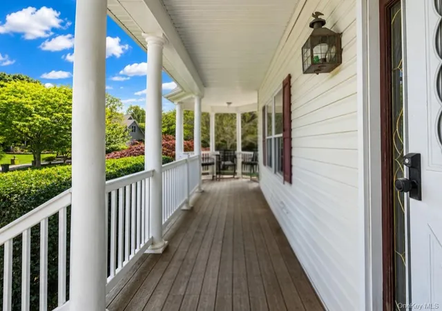 4th image of 4 Pheasant Ct, Riverhead, NY 11901 | MLS# 1019957