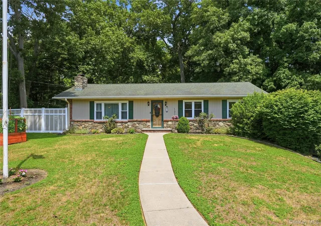 2nd image of 26 Garden Dr, New Windsor, NY 12553 | MLS# 1019959