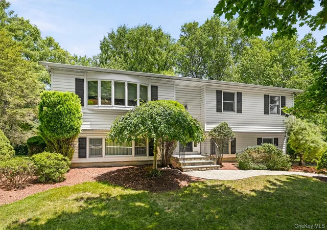 1st image of 21 Arbor Ln, Clarkstown, NY 10954 | MLS# 1019969