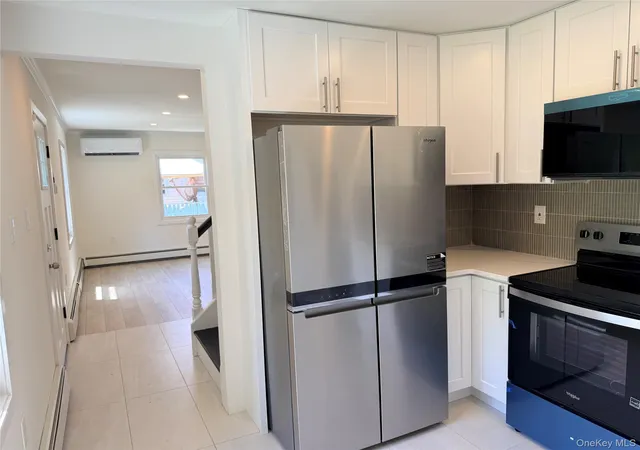 Homes for sale in North Hempstead, NY | 12 Garland Ln, North Hempstead, NY 11590 | MLS# 1019974