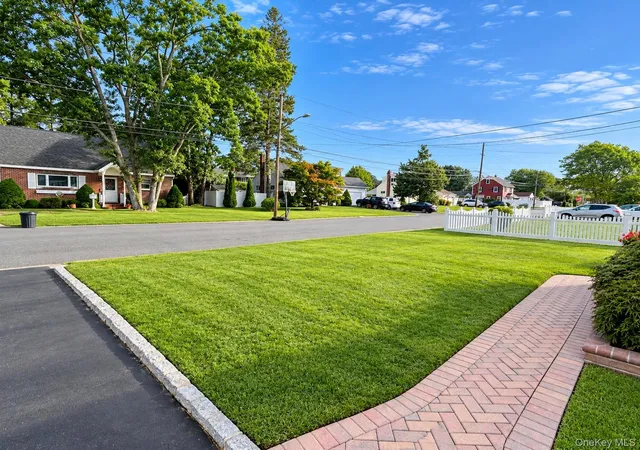Photo 3 of Single family home for sale at 1467 4th Street, West Babylon, NY 11704 | MLS# 1019980 | Listing updated on 2026-10-06