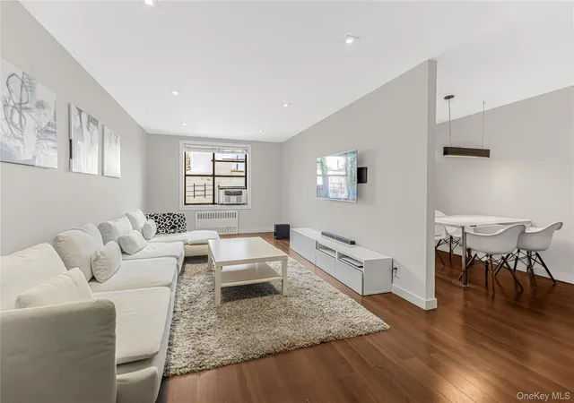 Homes for sale in Yonkers, NY | 77 Bronx River Rd #5H, Yonkers, NY 10704 | MLS# 1019981