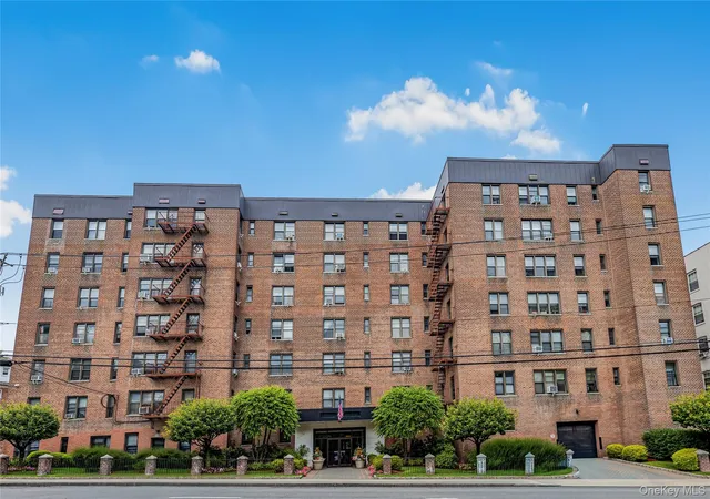 Homes for sale in Yonkers, NY | 77 Bronx River Rd #5H, Yonkers, NY 10704 | MLS# 1019981