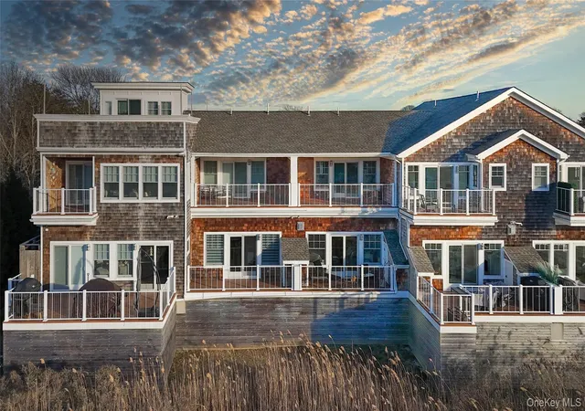 Homes for sale in Southampton, NY | 68 Foster Ave #4, Southampton, NY 11946 | MLS# 1019995