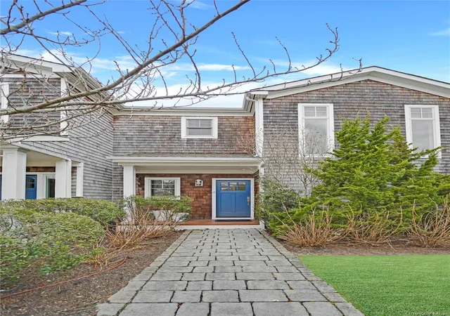 4th image of 68 Foster Ave #4, Hampton Bays, NY 11946 | MLS# 1019995