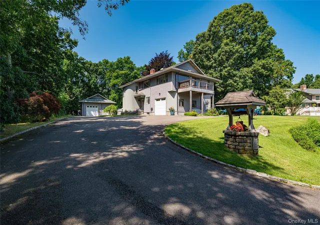 1st image of 81 Manor Ln, Riverhead, NY 11901 | MLS# 1019997