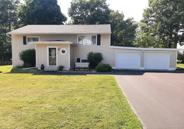Homes for sale in Newburgh (town), NY | 532 Washington Ave, Newburgh (town), NY 12550 | MLS# 1020018