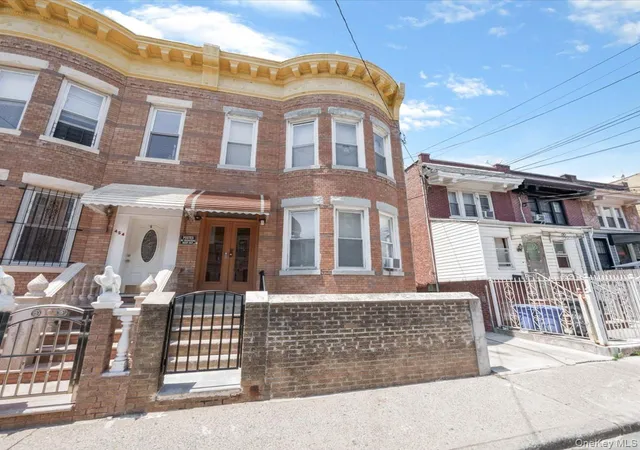 1st image of 452 Lincoln Ave #HSE, Brooklyn, NY 11208 | MLS# 1020021