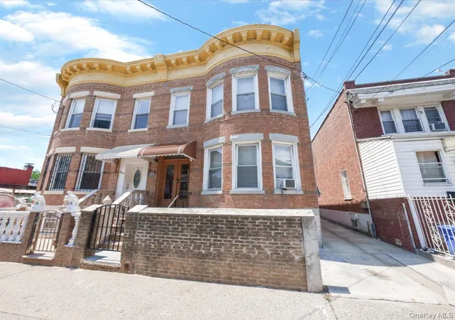 2nd image of 452 Lincoln Ave #HSE, Brooklyn, NY 11208 | MLS# 1020021