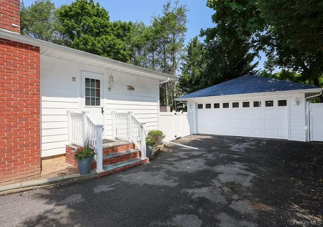 Homes for sale in Huntington, NY | 305 Nielson St, Huntington, NY 11746 | MLS# 1020029