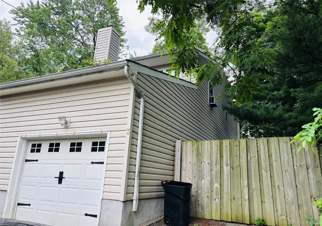 Homes for sale in Oyster Bay, NY | 3 Altamont Ave, Oyster Bay, NY 11579 | MLS# 1020045