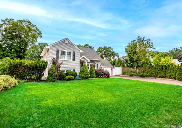 3rd image of 47 Barbara Dr, Brookhaven, NY 11720 | MLS# 1020047