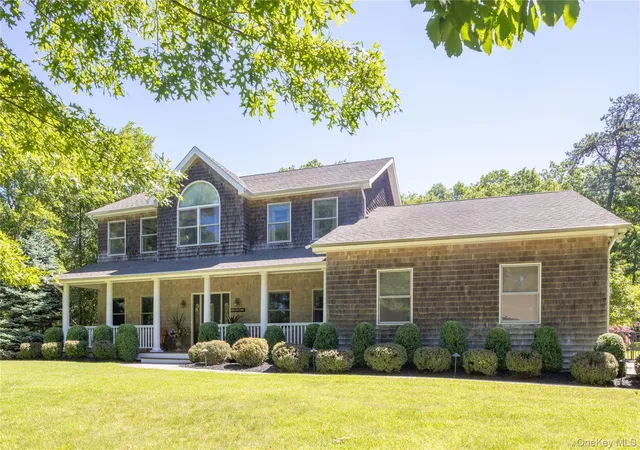 1st image of 11 Hildreth Rd, Southampton, NY 11946 | MLS# 1020064