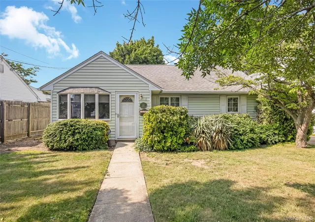 1st image of 6 Island St, Oyster Bay, NY 11803 | MLS# 1020084