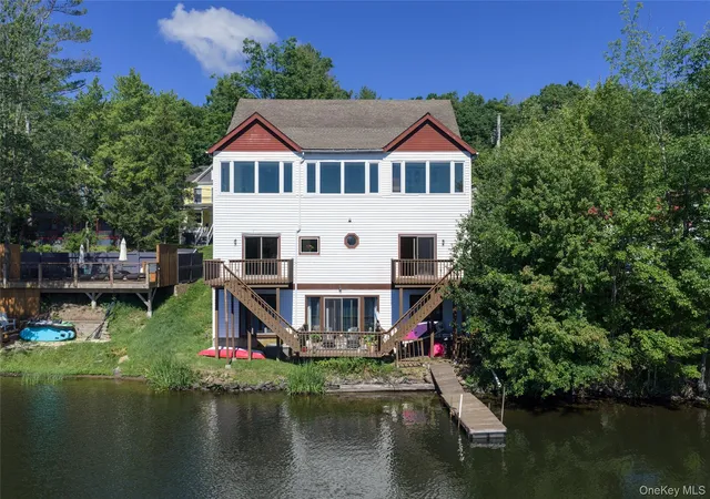 Homes for sale in Cochecton, NY | 6641 Narrowsburg Rd, Cochecton, NY 12752 | MLS# 1020091