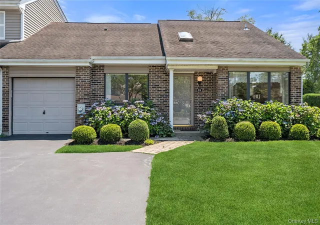 4th image of 91 Hidden Ponds, Smithtown, NY 11787 | MLS# 1020096