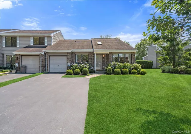 5th image of 91 Hidden Ponds, Smithtown, NY 11787 | MLS# 1020096