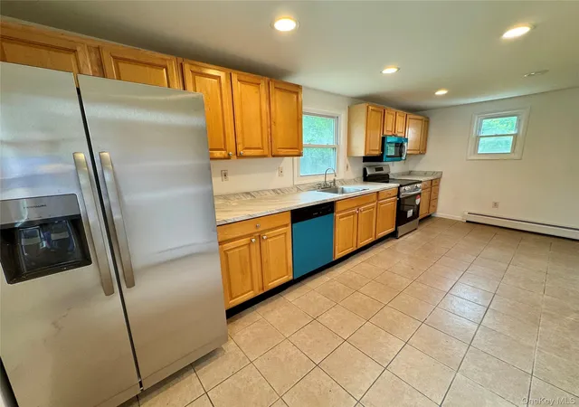 Photo 4 of Sale Pending at 431 Violet Ave, Poughkeepsie, NY 12601 | MLS# 1020109 | Listing updated on 2026-09-15