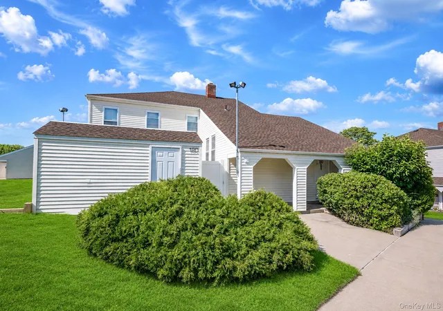 1st image of 180 Lowndes Ave #D, Huntington Station, NY 11746 | MLS# 1020119