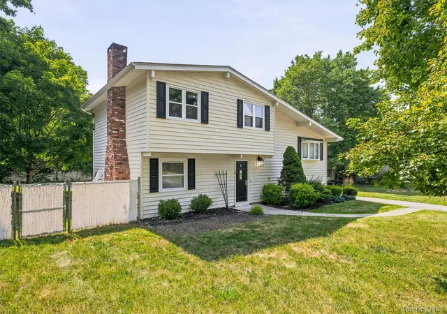 4th image of 7 Elmwood Dr, Goshen, NY 10924 | MLS# 1020127