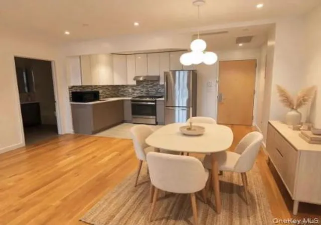 Photo 2 of Condo for sale at 4223 Parsons Blvd #5D, Flushing, NY 11355 | MLS# 1020141 | Listing updated on 2026-10-02