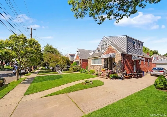 2nd image of 16 Elton Rd, Garden City, NY 11530 | MLS# 1020154