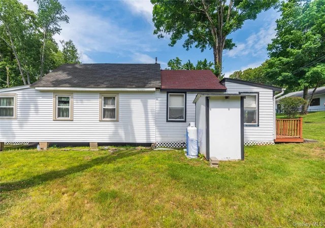 2nd image of 7 Brodie Rd, East Fishkill, NY 12533