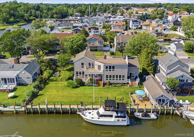 2nd image of 20 Barry Rd, Amityville, NY 11701 | MLS# 1020180