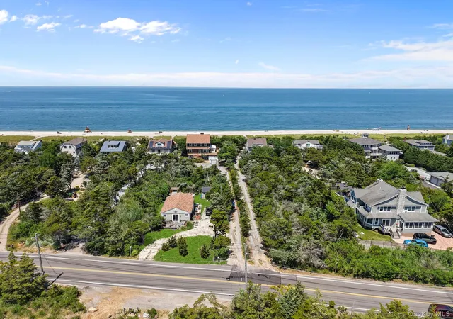 Photo 4 of Sale Pending at 141 Harbor Beach Rd, Mount Sinai, NY 11766 | MLS# 1020184 | Listing updated on 2026-08-26