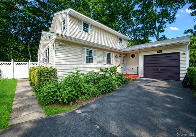 5th image of 128 Avenue B, Brookhaven, NY 11741 | MLS# 1020203