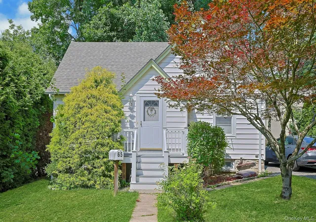 Photo 1 of Sale Pending at 65 Laurel Pl, Mount Pleasant, NY 10594 | MLS# 1020207 | Listing updated on 2026-10-12