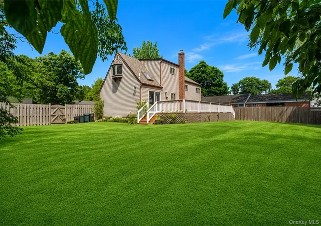 32nd image of 4 Sibley Pl, Huntington, NY 11746 | MLS# 1020226