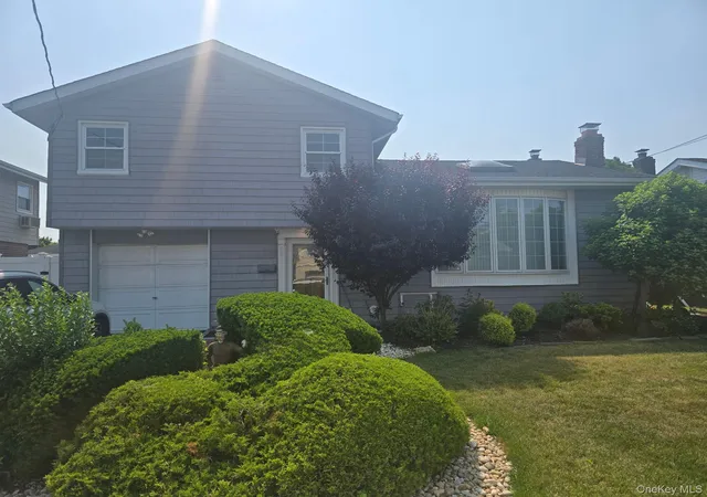 Photo 1 of Sale Pending at 31 Oxford Rd, Hempstead, NY 11518 | MLS# 1020227 | Listing updated on 2026-07-30