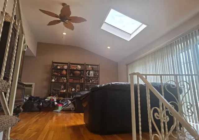 Photo 4 of Sale Pending at 31 Oxford Rd, Hempstead, NY 11518 | MLS# 1020227 | Listing updated on 2026-07-30