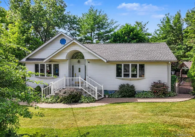 1st image of 42 Highview Ave, Orangeburg, NY 10962 | MLS# 1020236