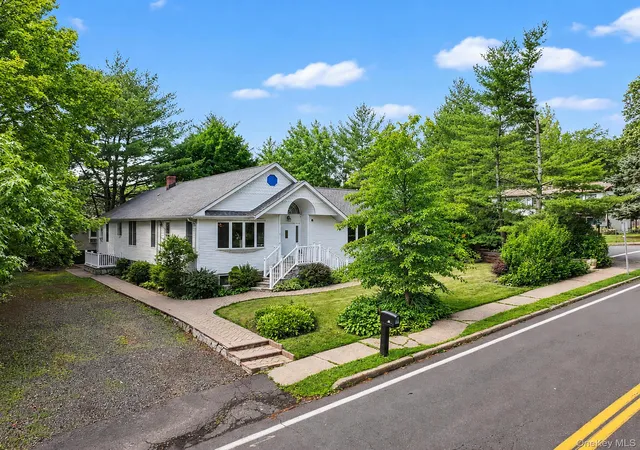 5th image of 42 Highview Ave, Orangeburg, NY 10962 | MLS# 1020236