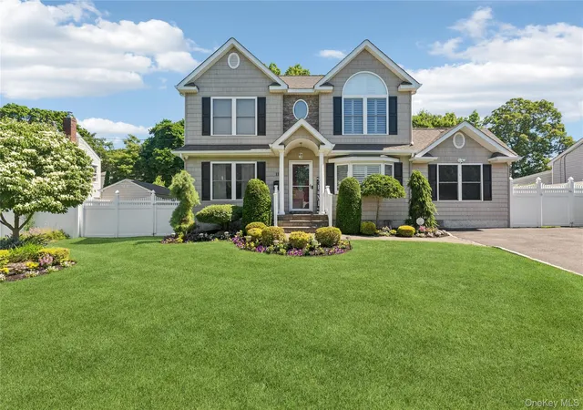 1st image of 11 Barbara Rd, Ronkonkoma, NY 11779 | MLS# 1020243