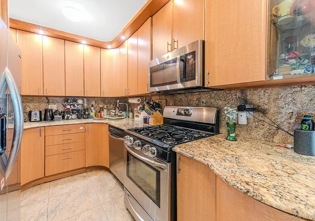 Homes for sale in New York, NY | 2685 E 7Th St #6M, New York, NY 11235 | MLS# 1020245