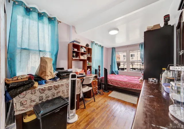 4th image of 2363 Gleason Ave, Bronx, NY 10462 | MLS# 1020277