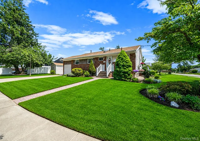 1st image of 33 Wilshire Dr, North Babylon, NY 11703 | MLS# 1020284