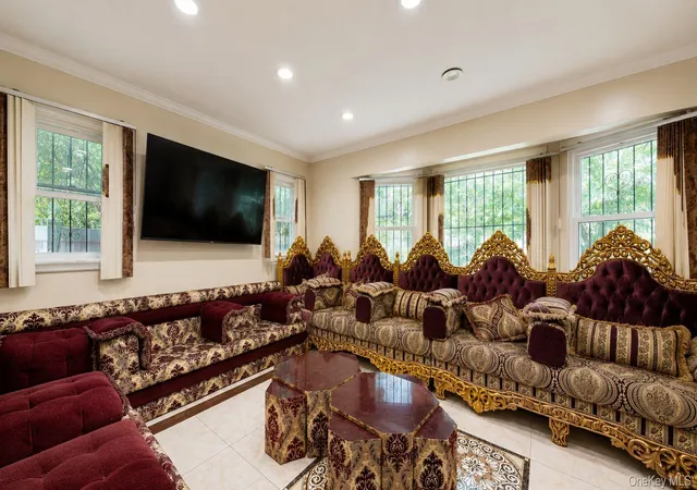 Listing Photo 4 - Condo for sale in building located at 143-18 84th Ave, New York, NY 11435