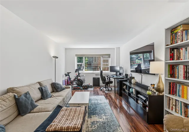 Photo 4 of Sale Pending at 111 E Hartsdale Ave #3F, Greenburgh, NY 10530 | MLS# 1020315 | Listing updated on 2026-07-24