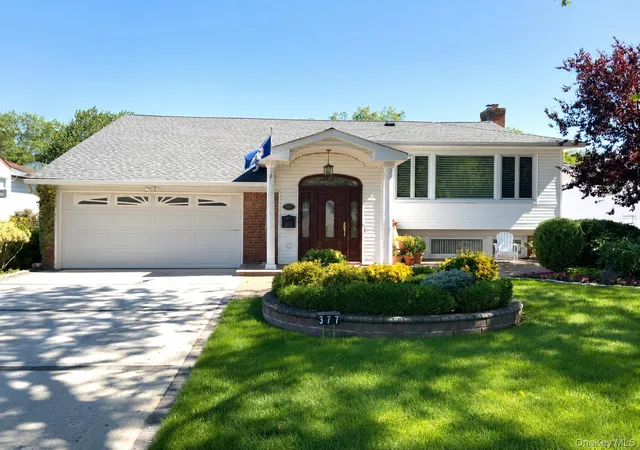 Photo 1 of Sale Pending at 377 Old Courthouse Rd, North Hempstead, NY 11040 | MLS# 1020321 | Listing updated on 2026-08-08