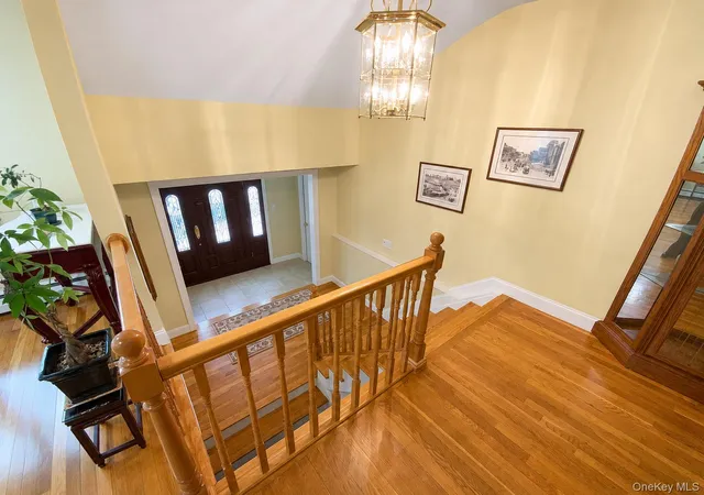 Photo 2 of Sale Pending at 377 Old Courthouse Rd, North Hempstead, NY 11040 | MLS# 1020321 | Listing updated on 2026-08-08