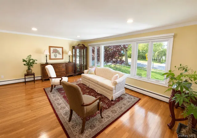 Photo 3 of Sale Pending at 377 Old Courthouse Rd, North Hempstead, NY 11040 | MLS# 1020321 | Listing updated on 2026-08-08