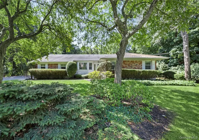 Photo 1 of Sale Pending at 315 Laurel Ln, Oyster Bay, NY 11791 | MLS# 1020332 | Listing updated on 2026-07-30