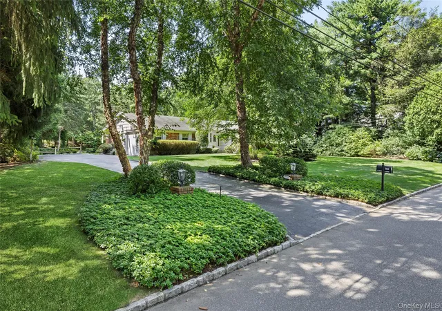 Photo 3 of Sale Pending at 315 Laurel Ln, Oyster Bay, NY 11791 | MLS# 1020332 | Listing updated on 2026-07-30