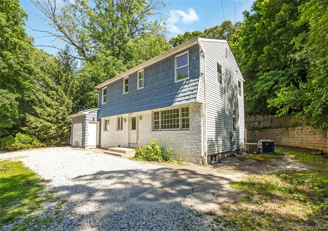 3rd image of 216 Woodbury Rd, Woodbury, NY 11797 | MLS# 1020349