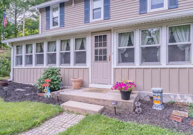 2nd image of 542 Blue Mountain Rd, Saugerties, NY 12477 | MLS# 1020358